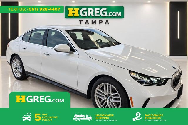 Used 2024 BMW 530i xDrive AWD/4WD image 1
