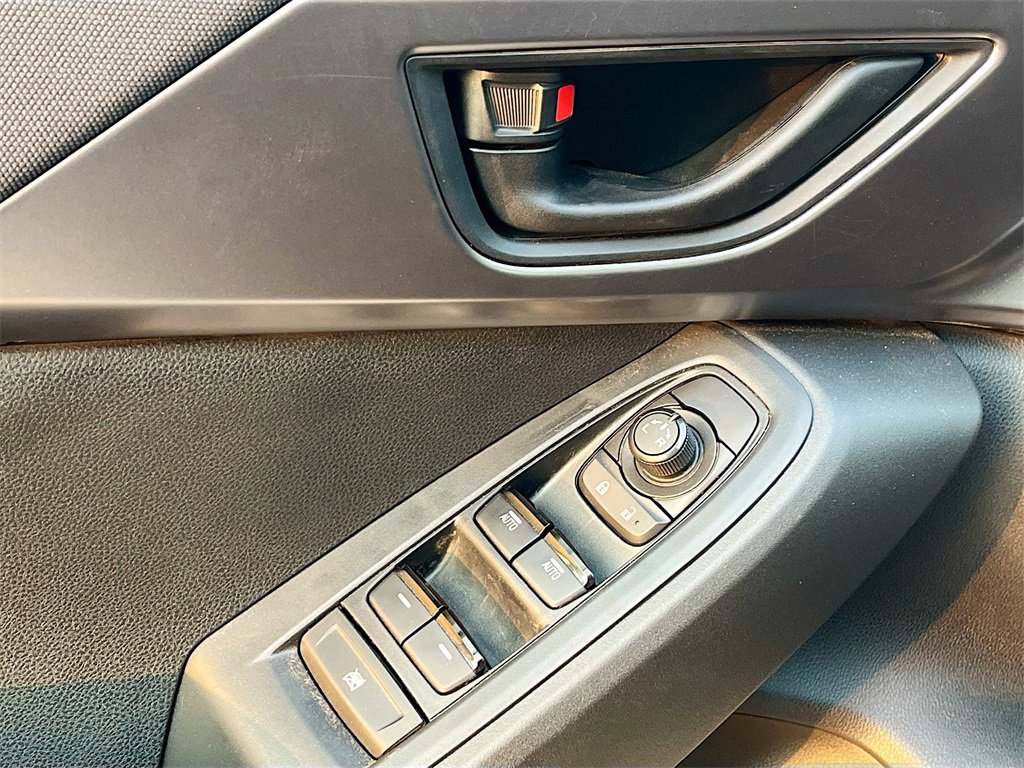 Used 2025 Subaru Impreza 2.0i image 18