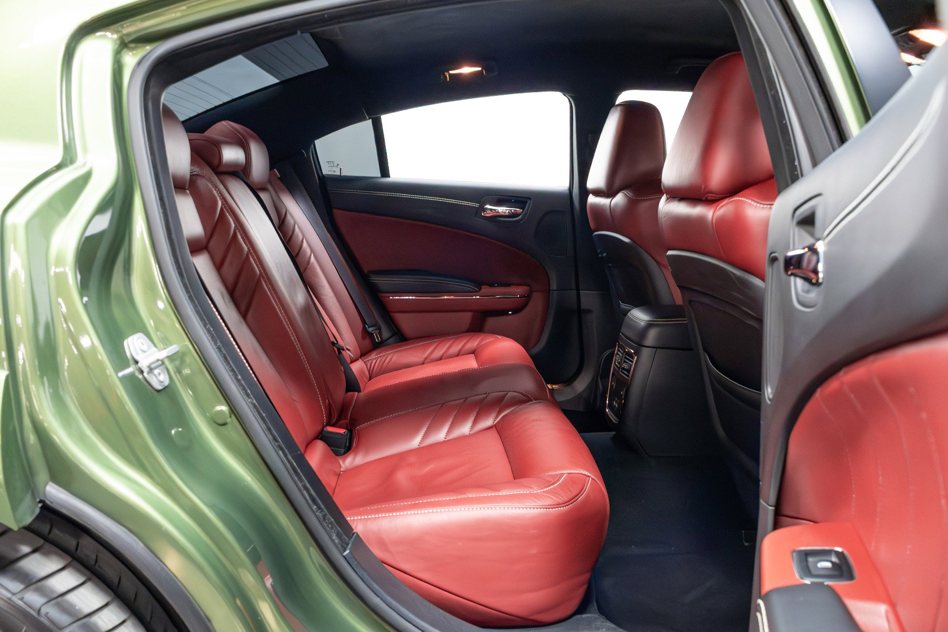 Used 2021 Dodge Charger SRT Hellcat image 31