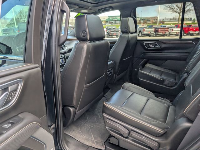 Used 2021 Chevrolet Tahoe Premier w/ Premium Package AWD/4WD image 21