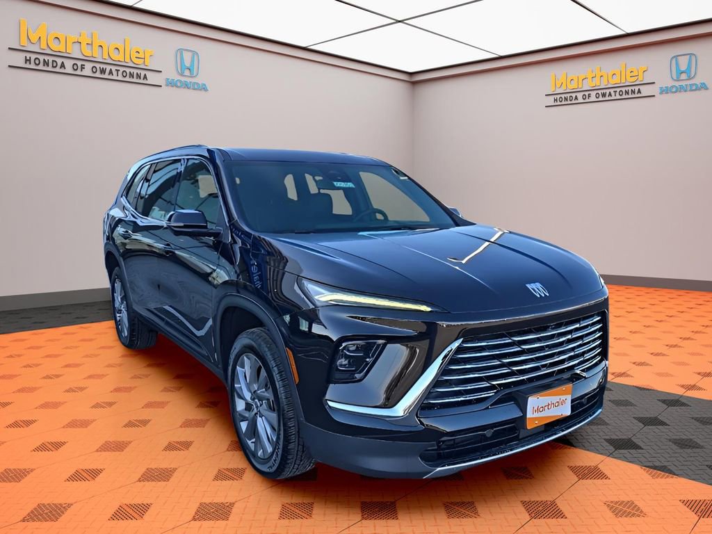 Used 2025 Buick Enclave Preferred image 7