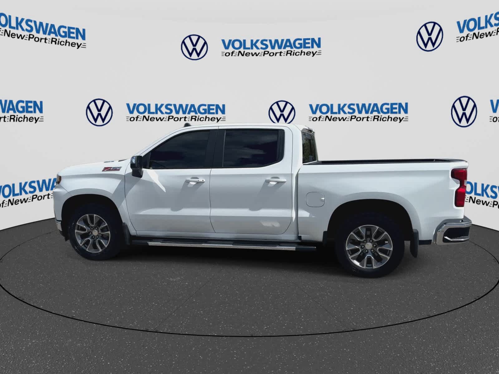 Used 2021 Chevrolet Silverado 1500 LT w/ True North Edition Plus AWD/4WD image 5