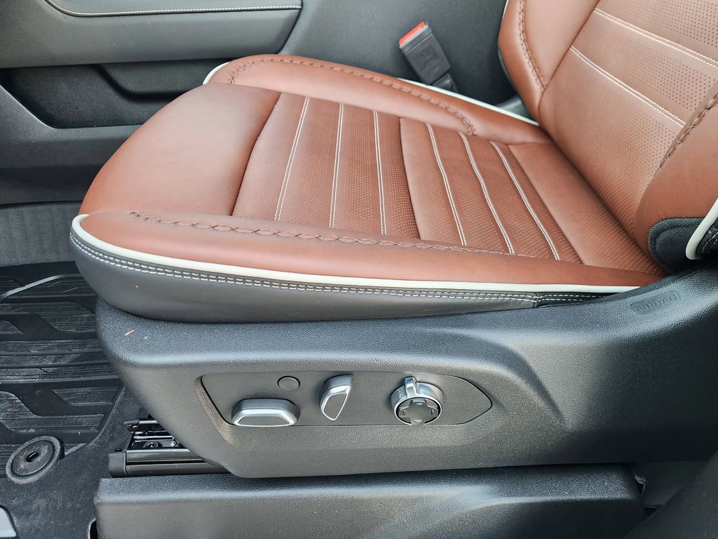 New 2026 GMC Sierra 2500 Denali Ultimate image 16