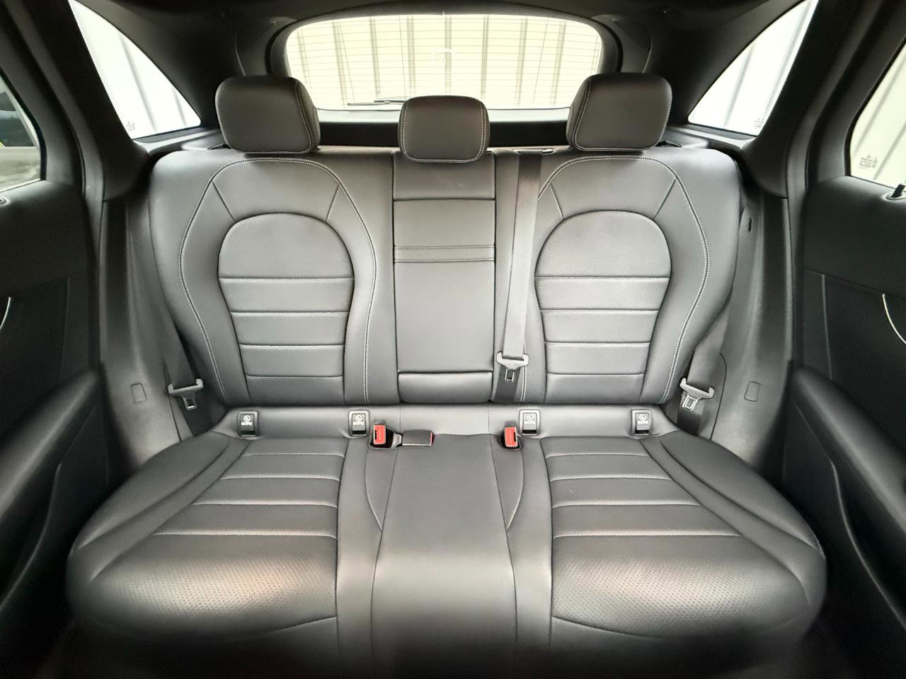 Used 2022 Mercedes-Benz GLC 300 w/ Premium Package w/ Premium Package Lite image 15