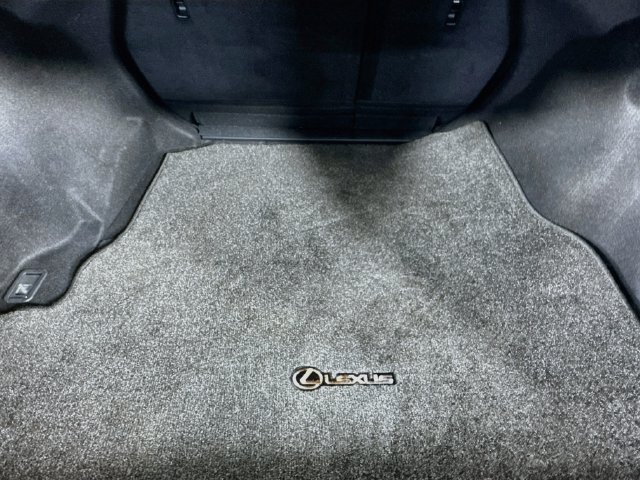Used 2019 Lexus IS 300 RWD image 32