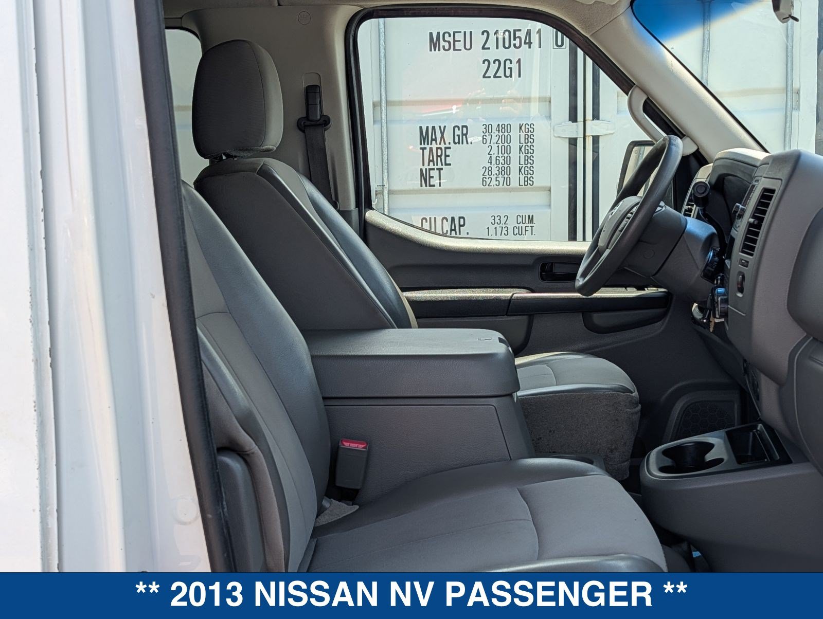 Used 2013 Nissan NV 3500 SV w/ Technology Pkg RWD image 17