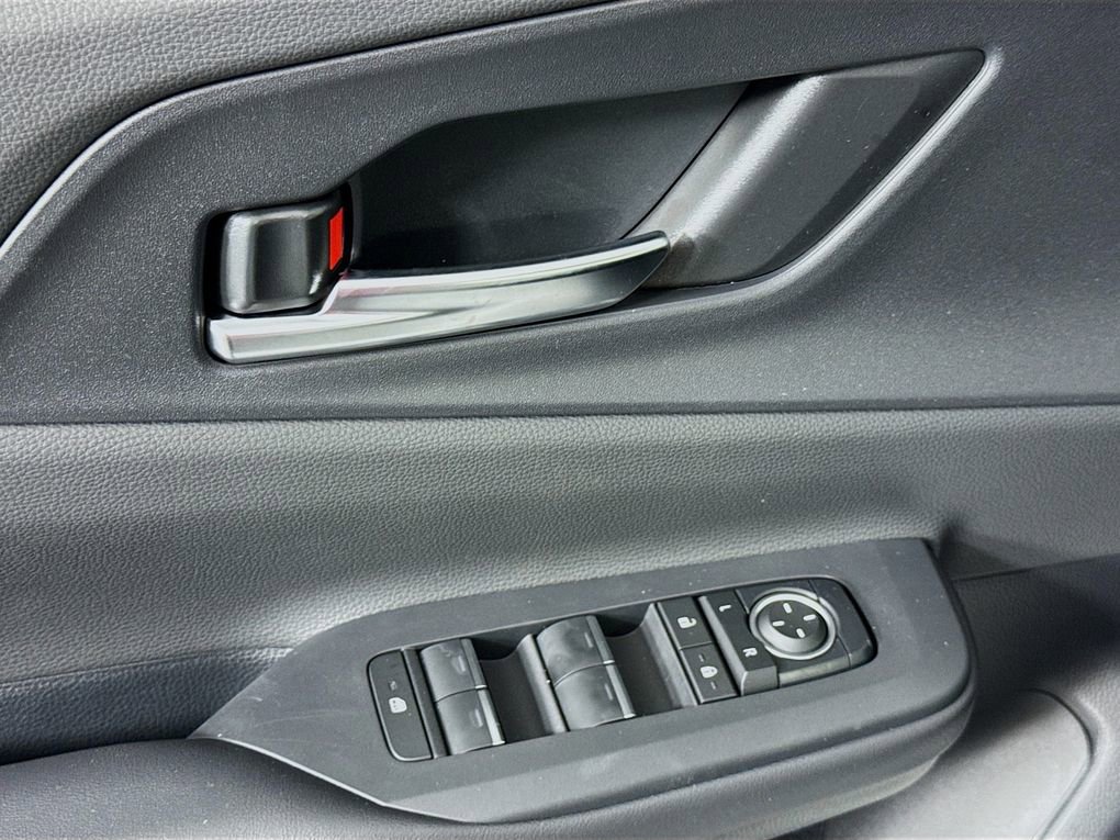 New 2026 Toyota Prius Plug-In Hybrid image 22