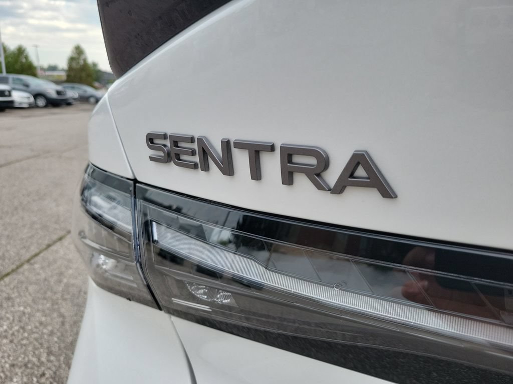 New 2027 Nissan Sentra SR w/ SR All Weather Package FWD image 29