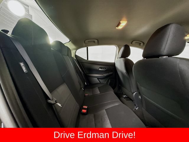 Used 2025 Nissan Sentra SR w/ Midnight Edition FWD image 27
