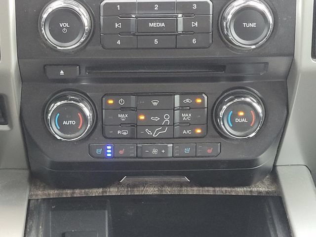 Used 2017 Ford F250 Lariat w/ Lariat Value Package AWD/4WD image 24
