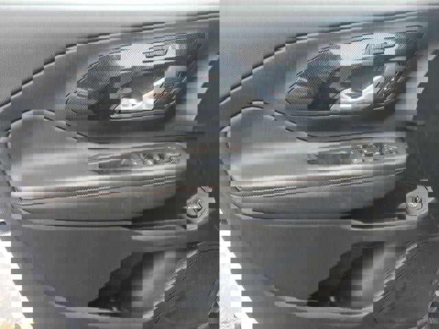 Used 2022 GMC Terrain AT4 image 18