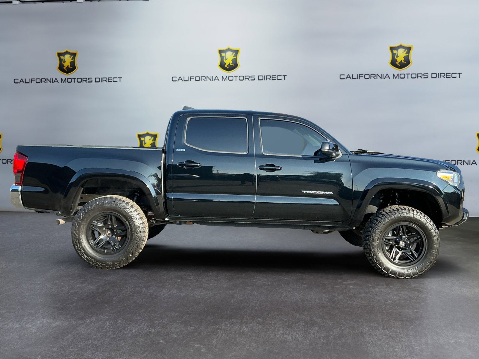 Used 2021 Toyota Tacoma SR5 image 2