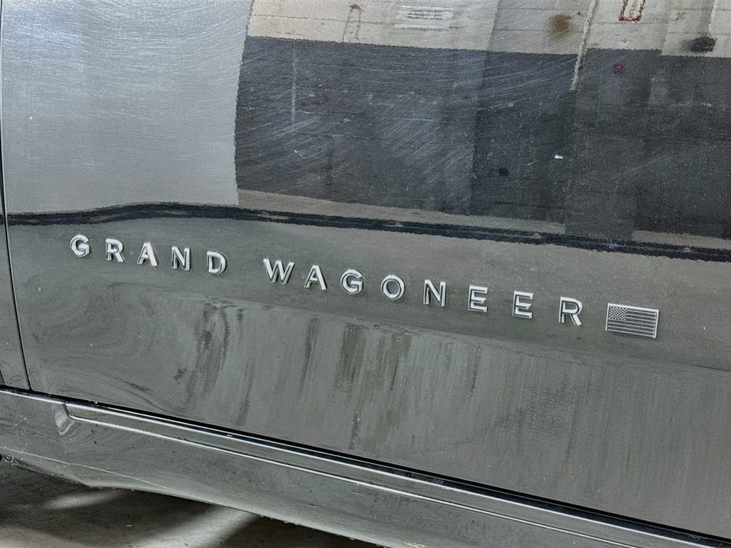 Used 2023 Jeep Grand Wagoneer Series II AWD/4WD image 10