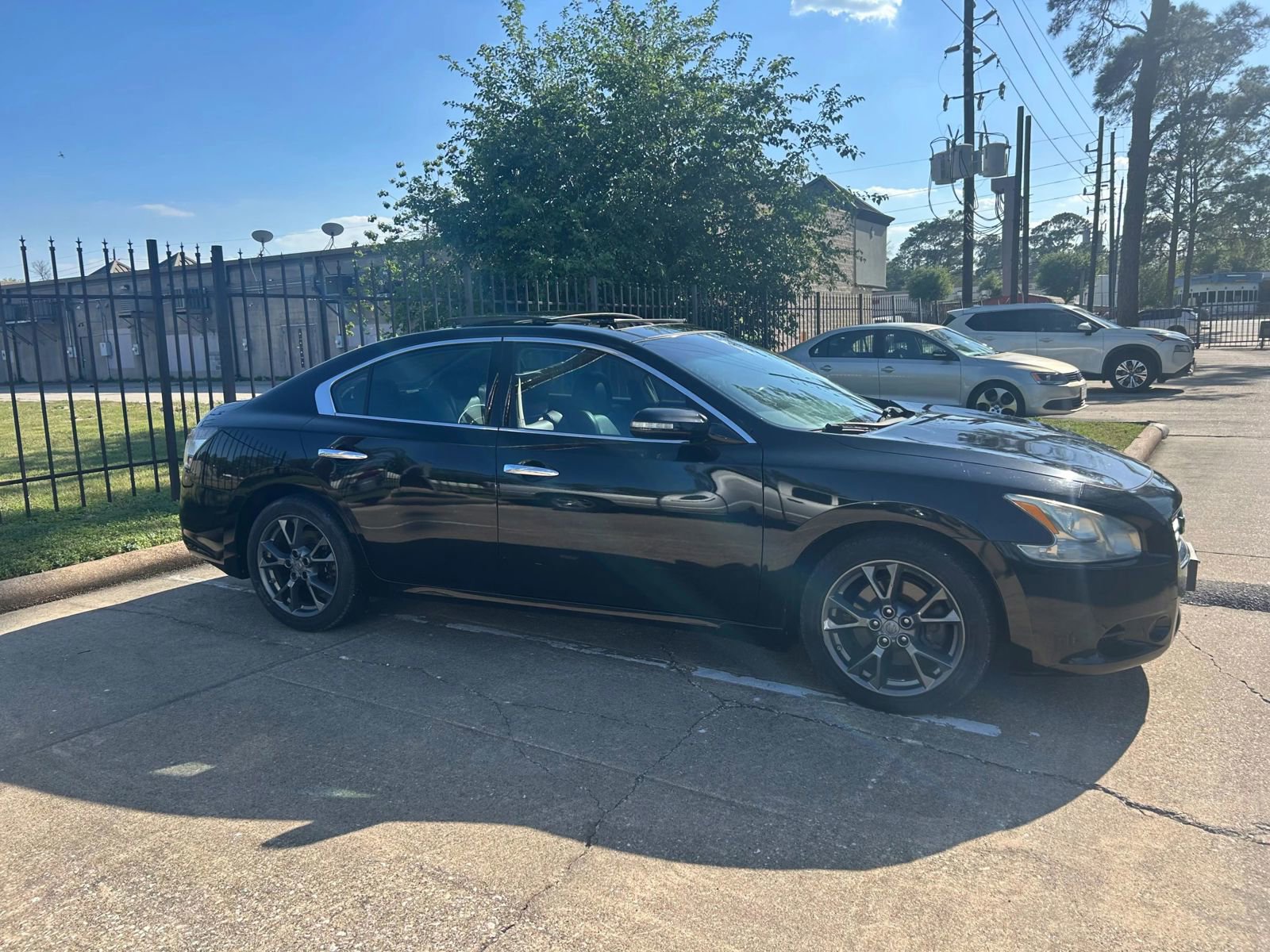 Used 2014 Nissan Maxima 3.5 SV w/ Premium Package image 2