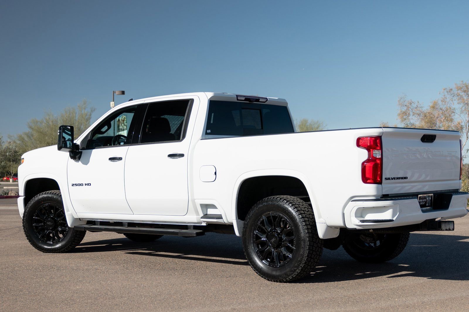 Used 2022 Chevrolet Silverado 2500 High Country w/ Z71 Off-Road Package image 5
