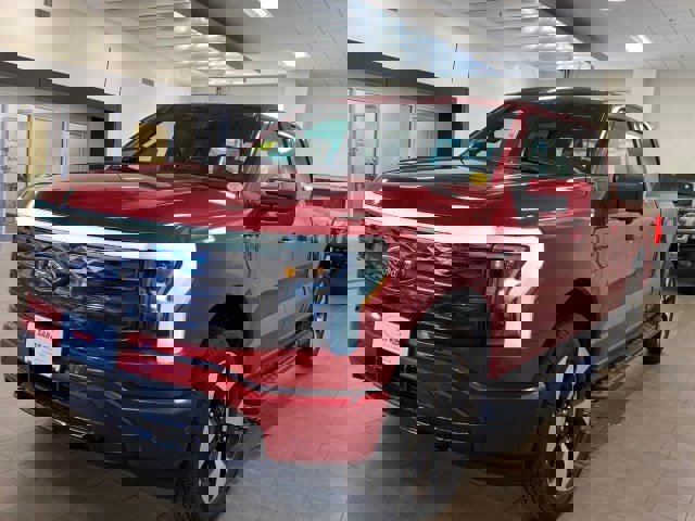 New 2023 Ford F150 Lightning Platinum image 7
