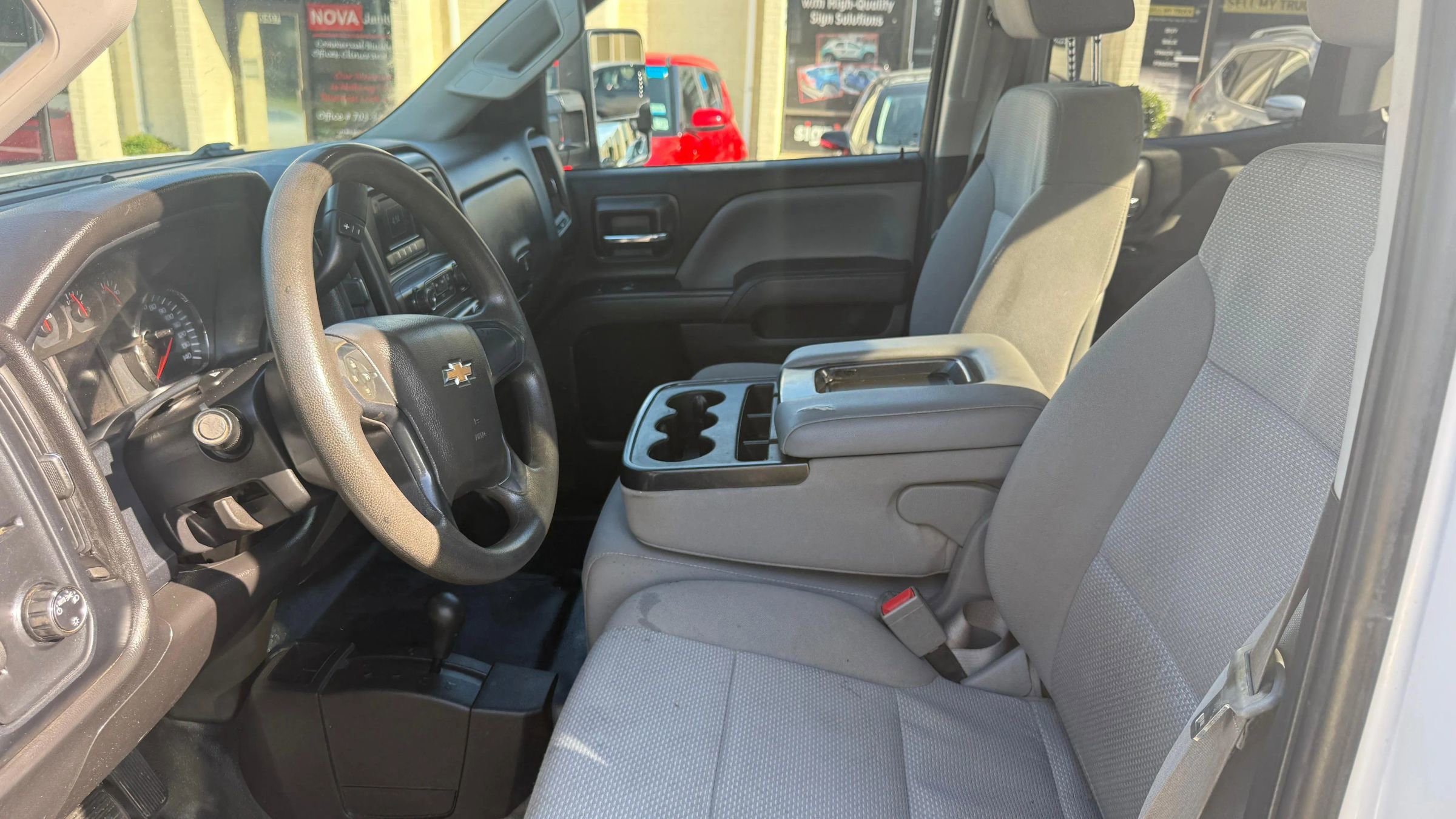 Used 2015 Chevrolet Silverado 2500 W/T w/ WT Convenience Package AWD/4WD image 10