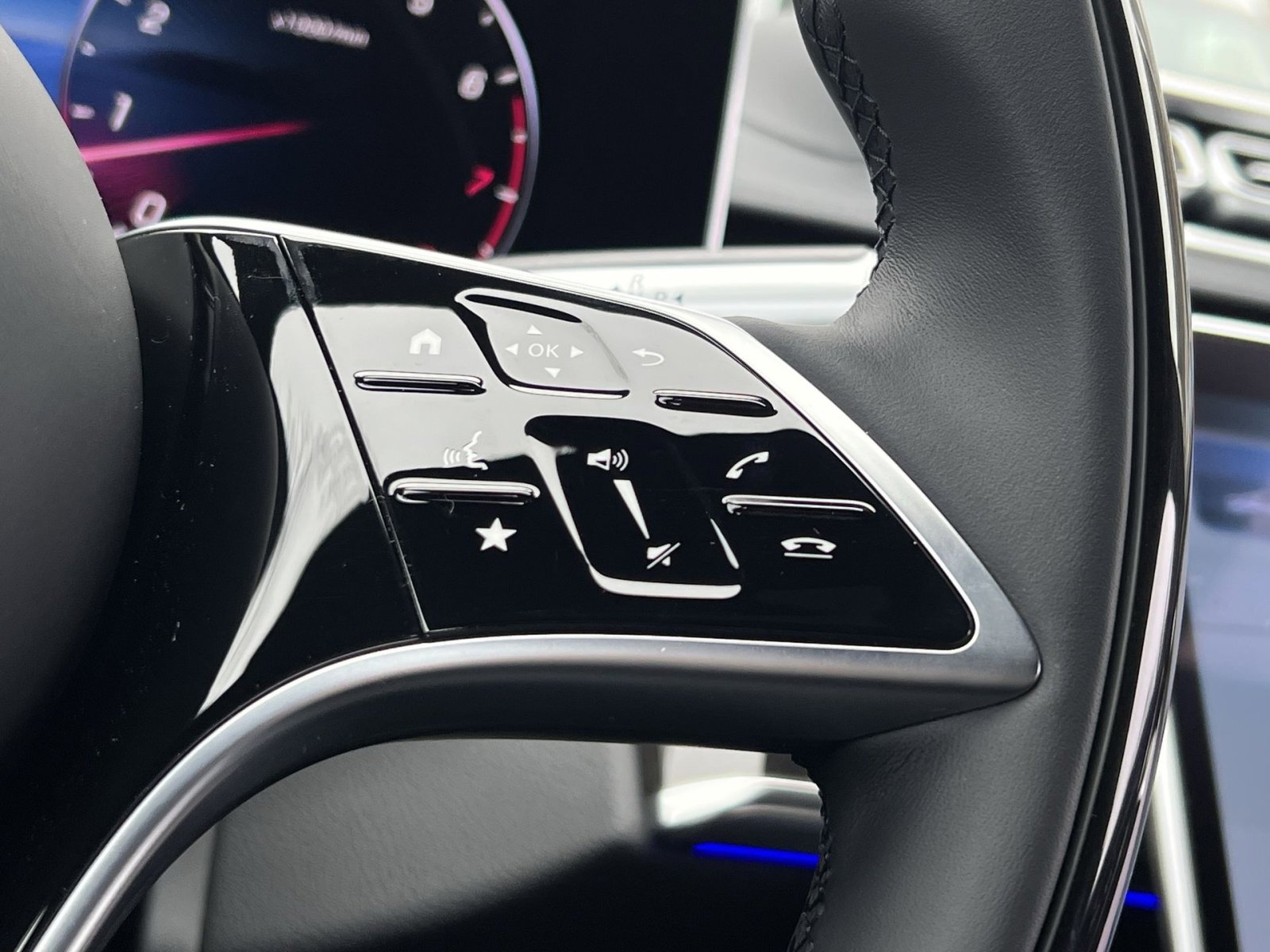 New 2026 Mercedes-Benz S 580 4MATIC Sedan image 30