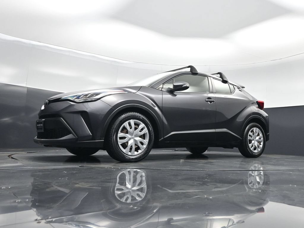 Used 2020 Toyota C-HR LE FWD image 41