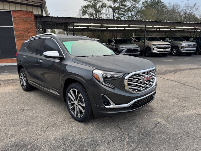 Used 2020 GMC Terrain Denali w/ Denali Premium Package image 4