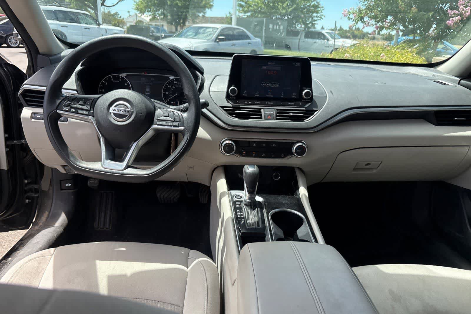 Used 2021 Nissan Altima 2.5 SV FWD image 4