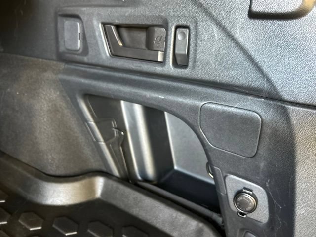 Used 2023 Subaru Outback Limited AWD/4WD image 36