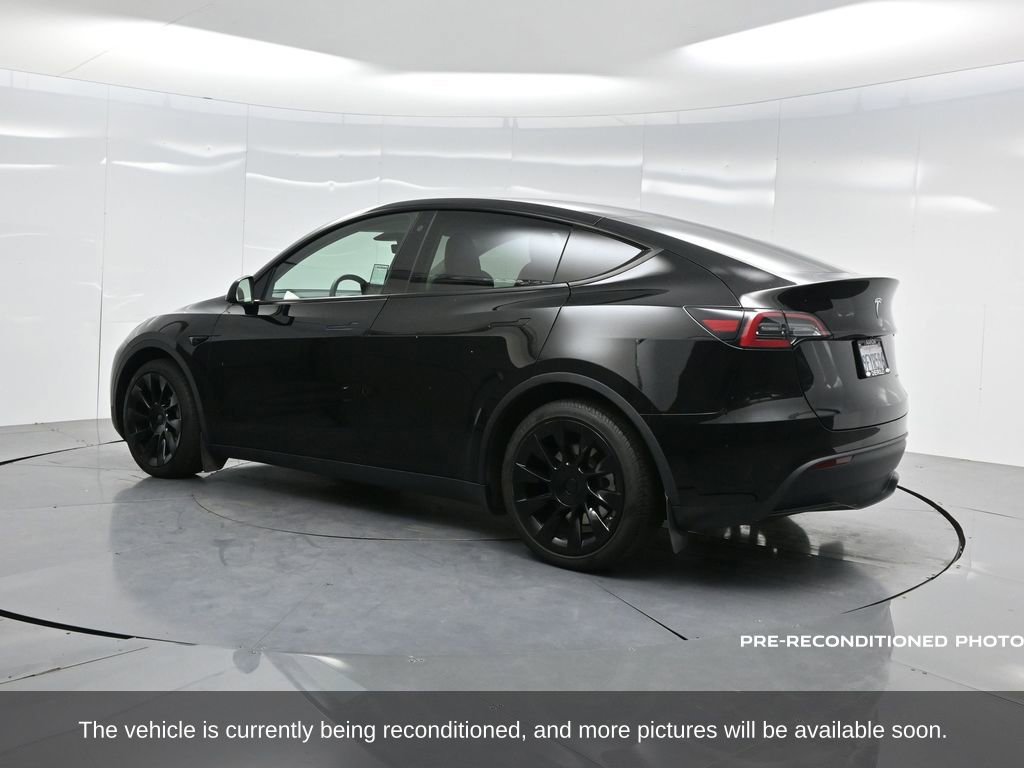 Used 2023 Tesla Model Y Long Range image 5