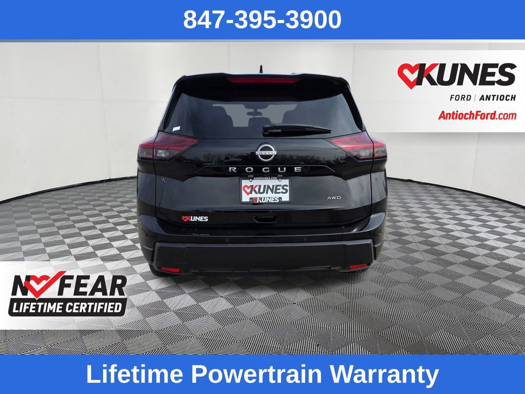 Used 2025 Nissan Rogue SV image 6