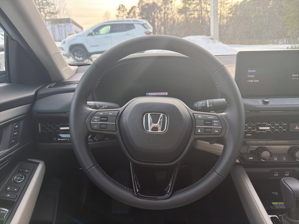 Used 2025 Honda Accord EX-L image 12
