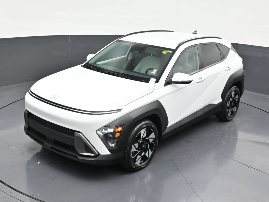 Used 2024 Hyundai Kona SEL w/ Convenience Package FWD image 16