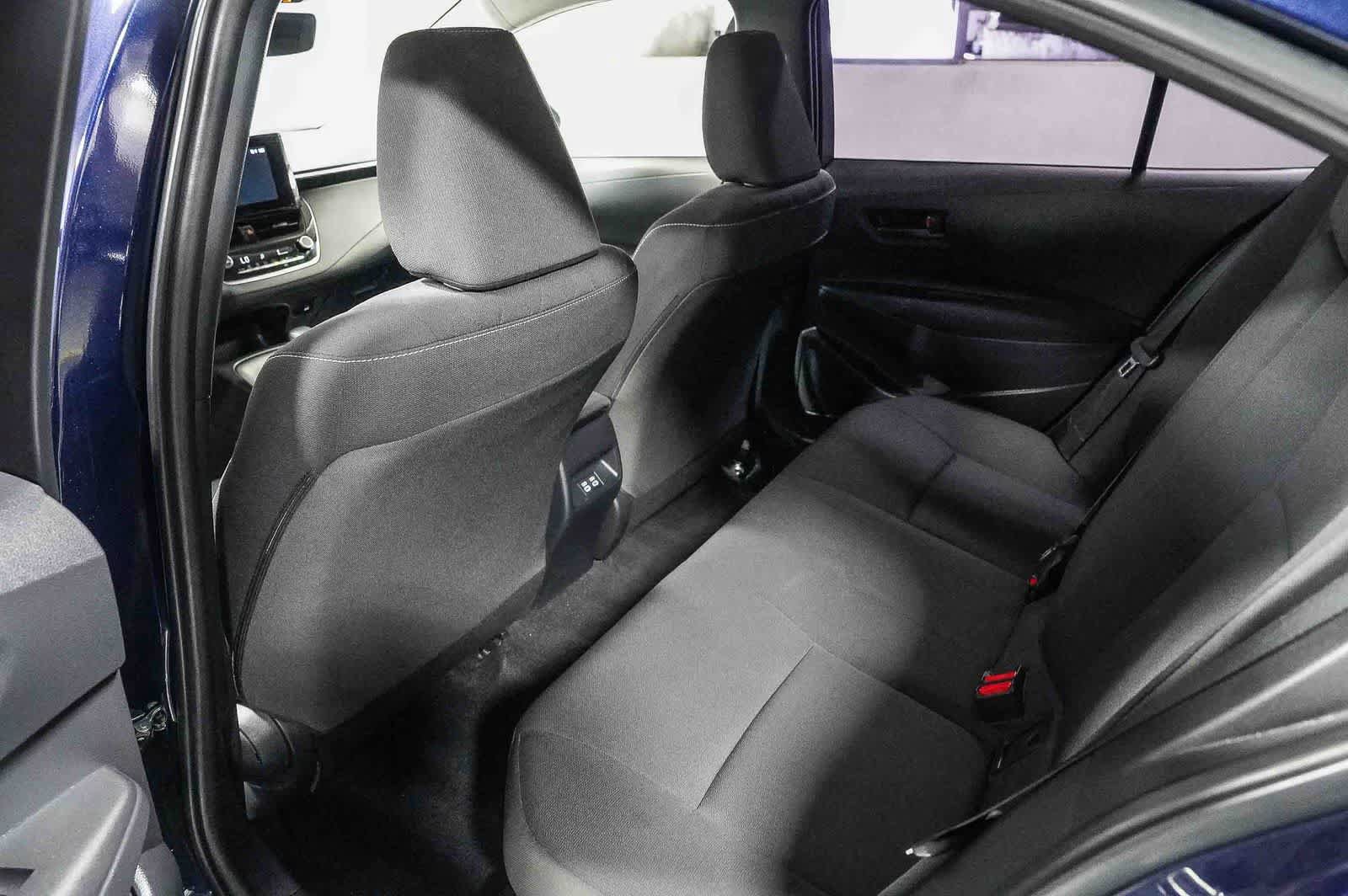 Certified 2025 Toyota Corolla LE FWD image 19