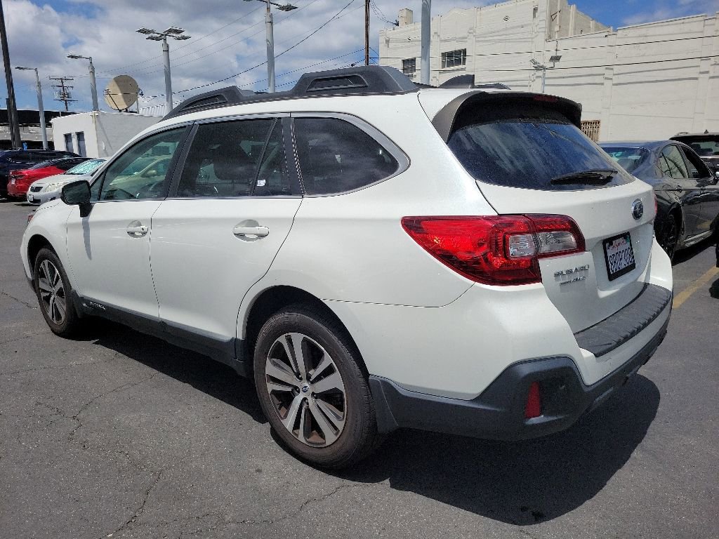 Used 2018 Subaru Outback 2.5i Limited AWD/4WD image 5