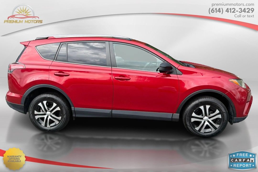 Used 2017 Toyota RAV4 LE FWD image 6