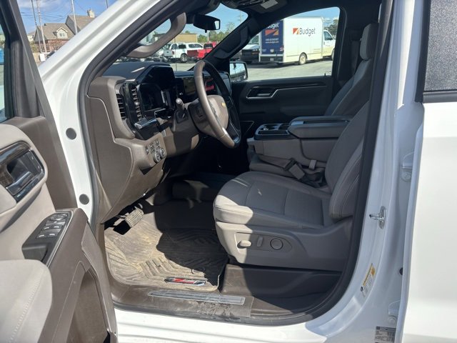 New 2026 Chevrolet Silverado 1500 LT image 2