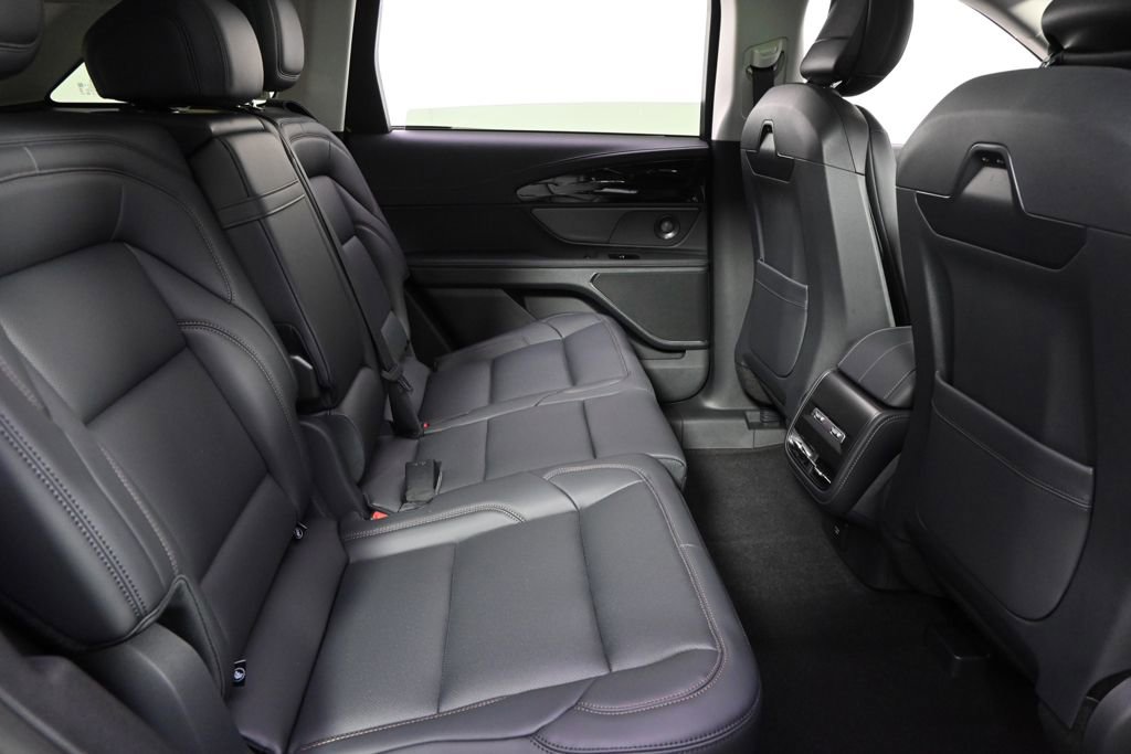 New 2026 Lincoln Nautilus Premier w/ Equipment Group 102A image 18