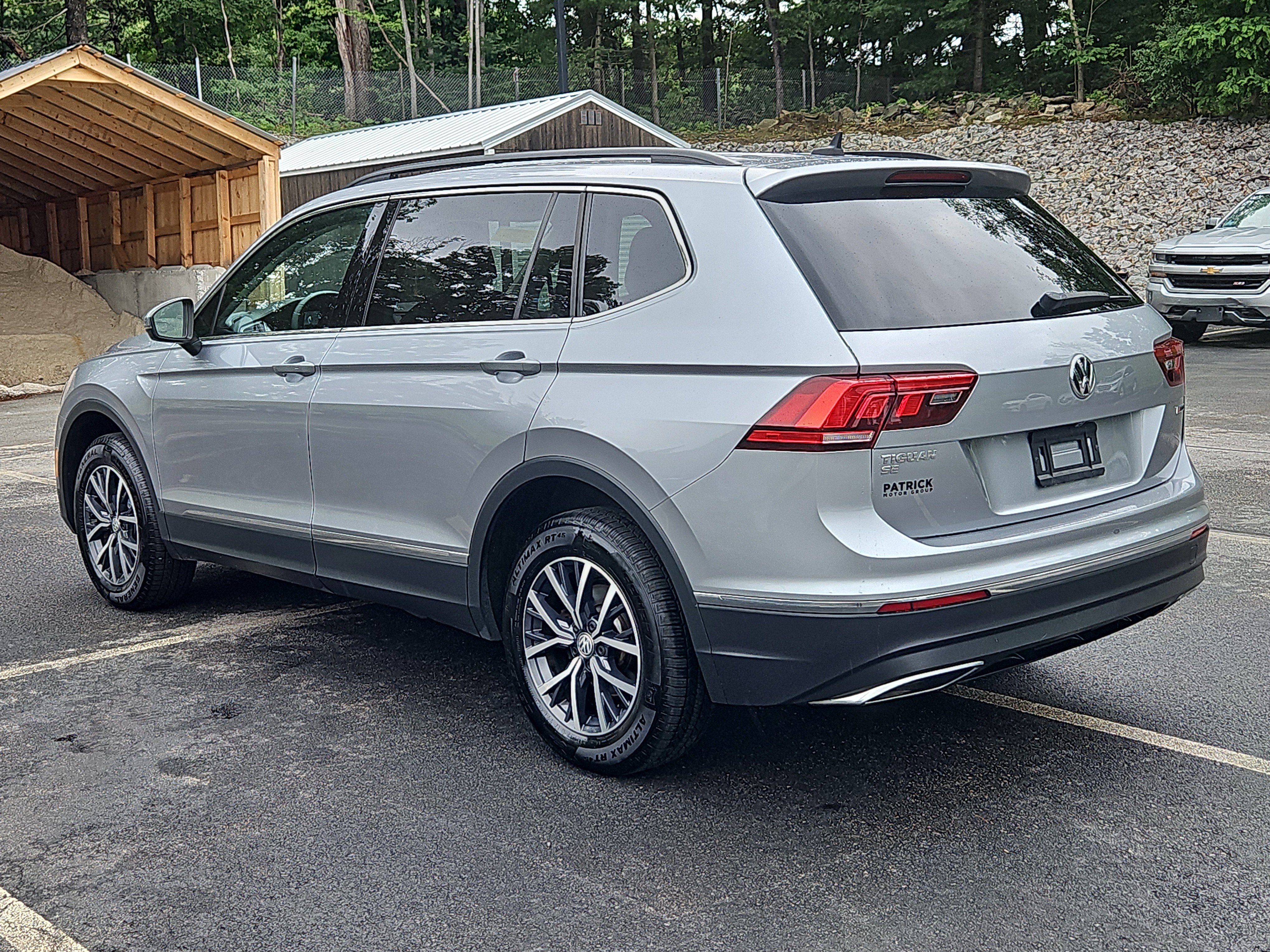 Used 2020 Volkswagen Tiguan SE AWD/4WD image 23