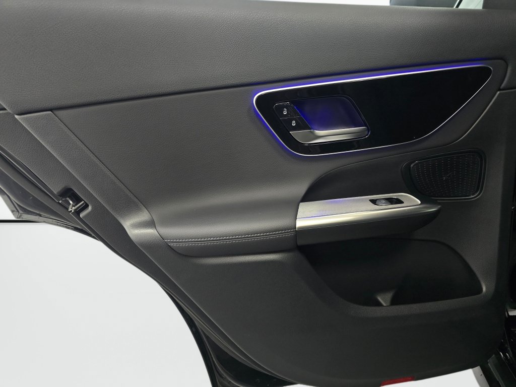 New 2026 Mercedes-Benz GLC 300 4MATIC image 18