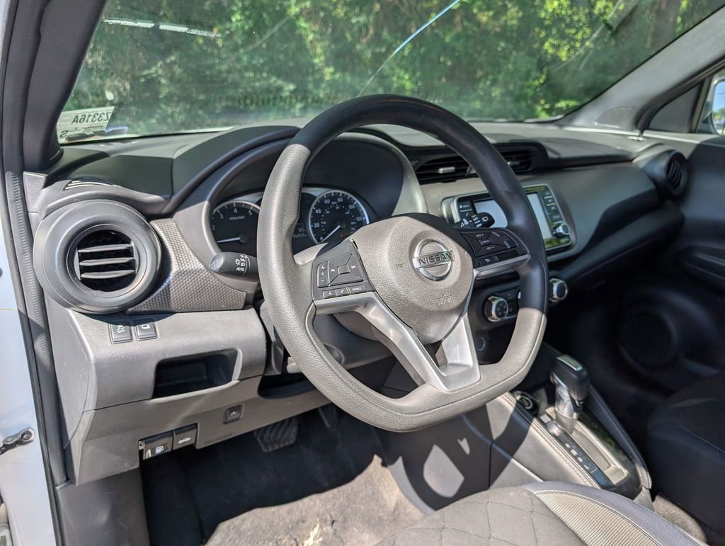Used 2018 Nissan Kicks S FWD image 30