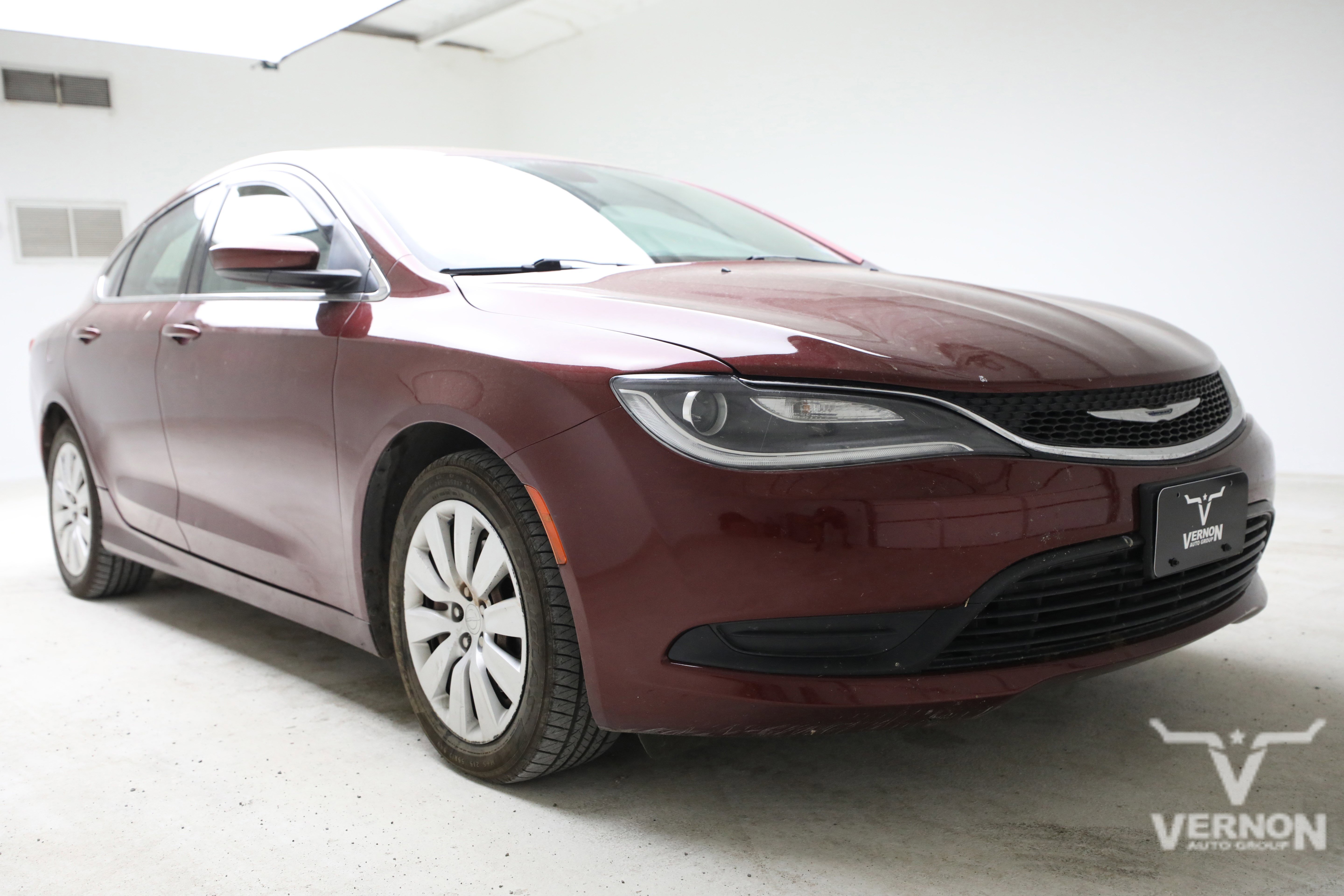Used 2015 Chrysler 200 LX FWD image 7