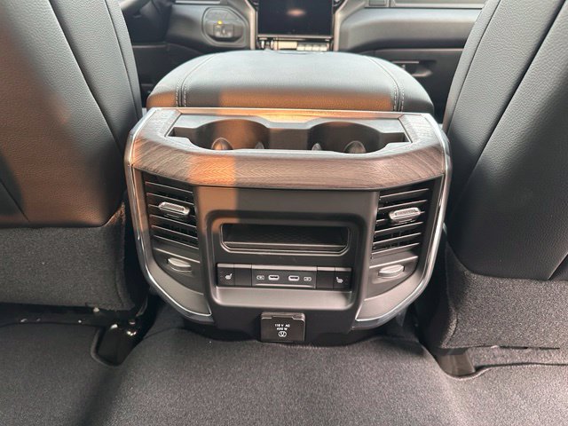 New 2026 RAM 2500 Laramie AWD/4WD image 30