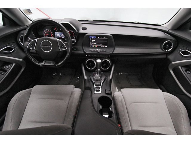 Used 2023 Chevrolet Camaro LT RWD image 9
