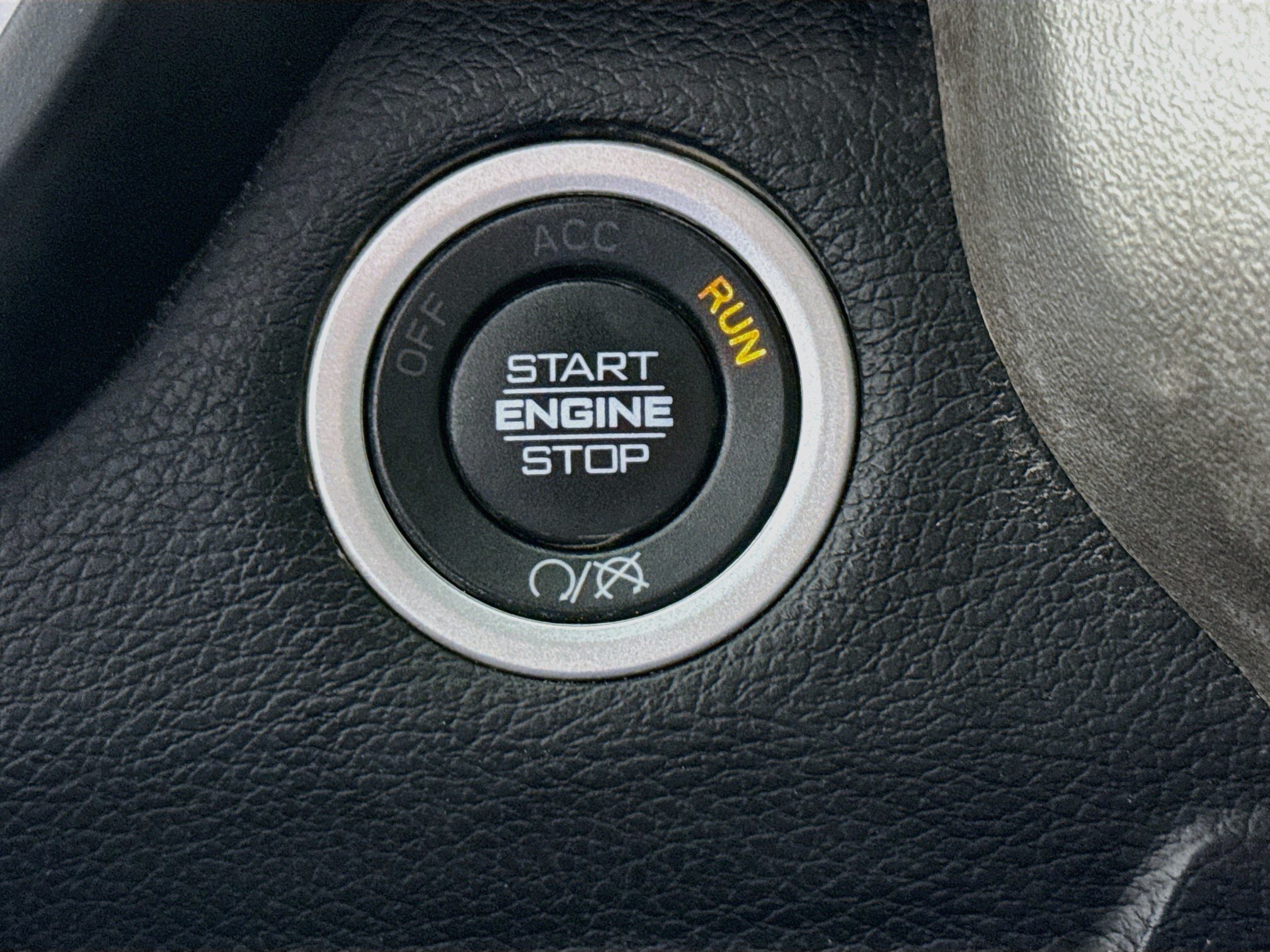 Used 2024 RAM 2500 Laramie AWD/4WD image 20