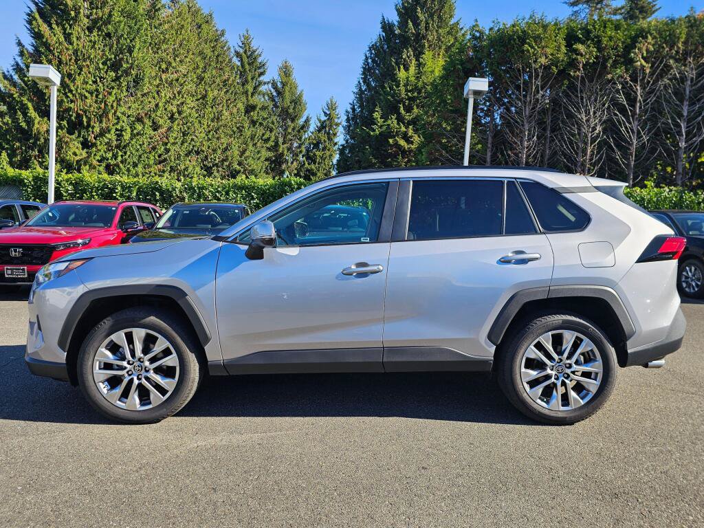 Used 2024 Toyota RAV4 XLE Premium w/ Weather Package AWD/4WD image 4