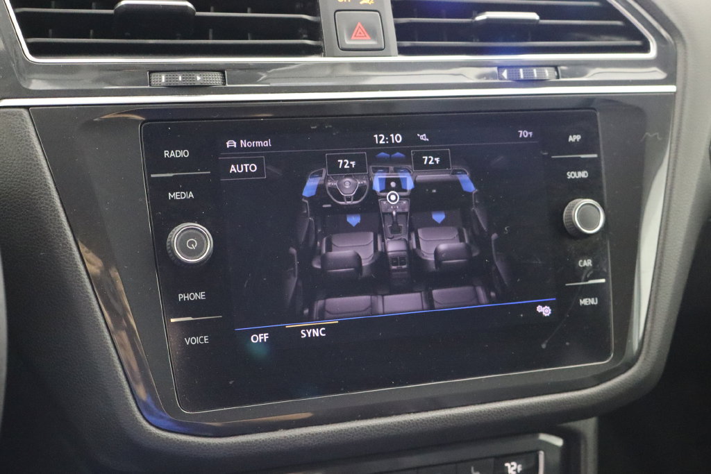 Used 2019 Volkswagen Tiguan SE AWD/4WD image 32