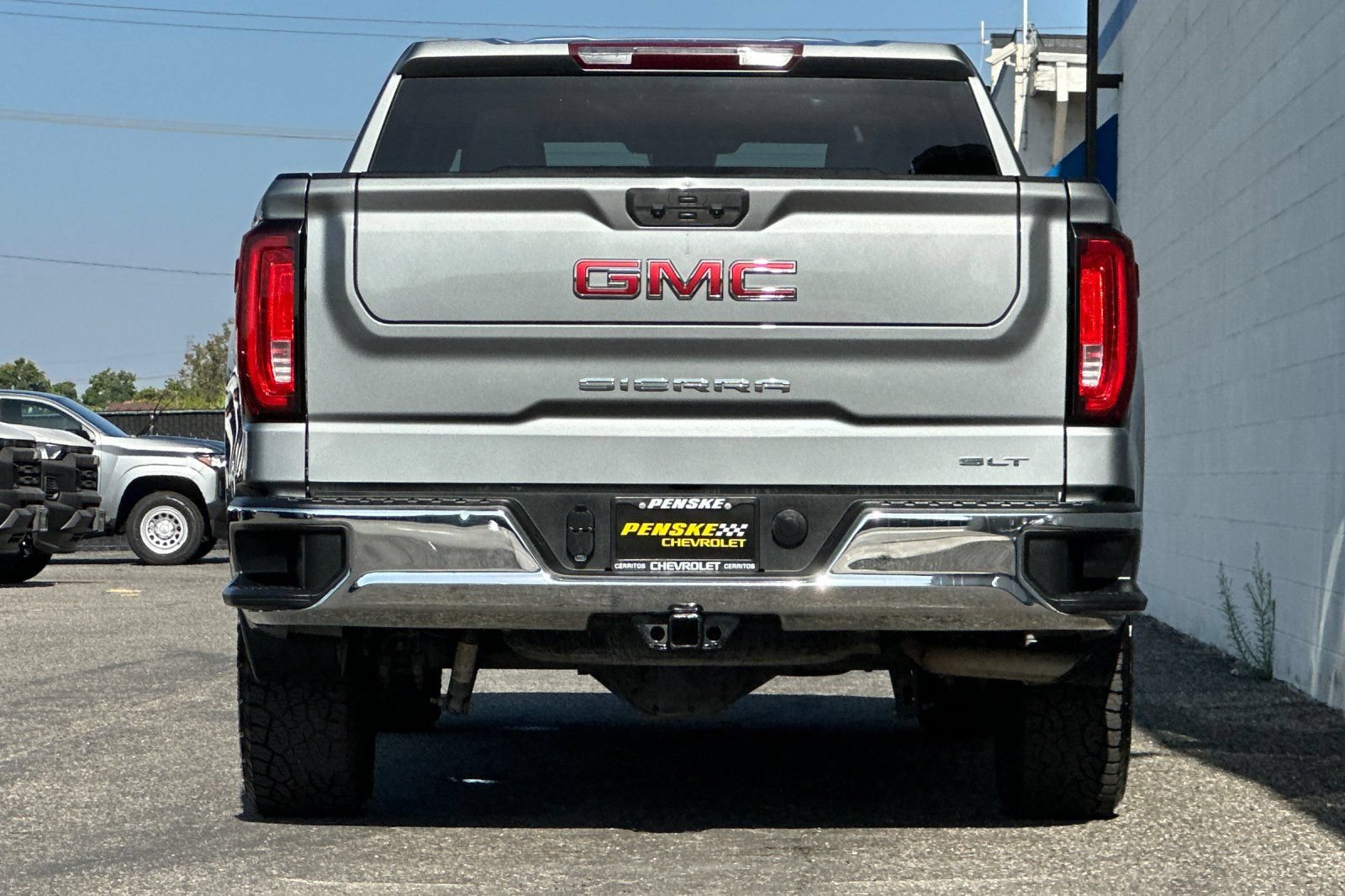 Certified 2024 GMC Sierra 1500 SLT RWD image 5