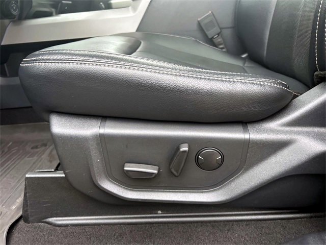 Used 2022 Ford F250 Lariat w/ Tremor Off-Road Package image 27