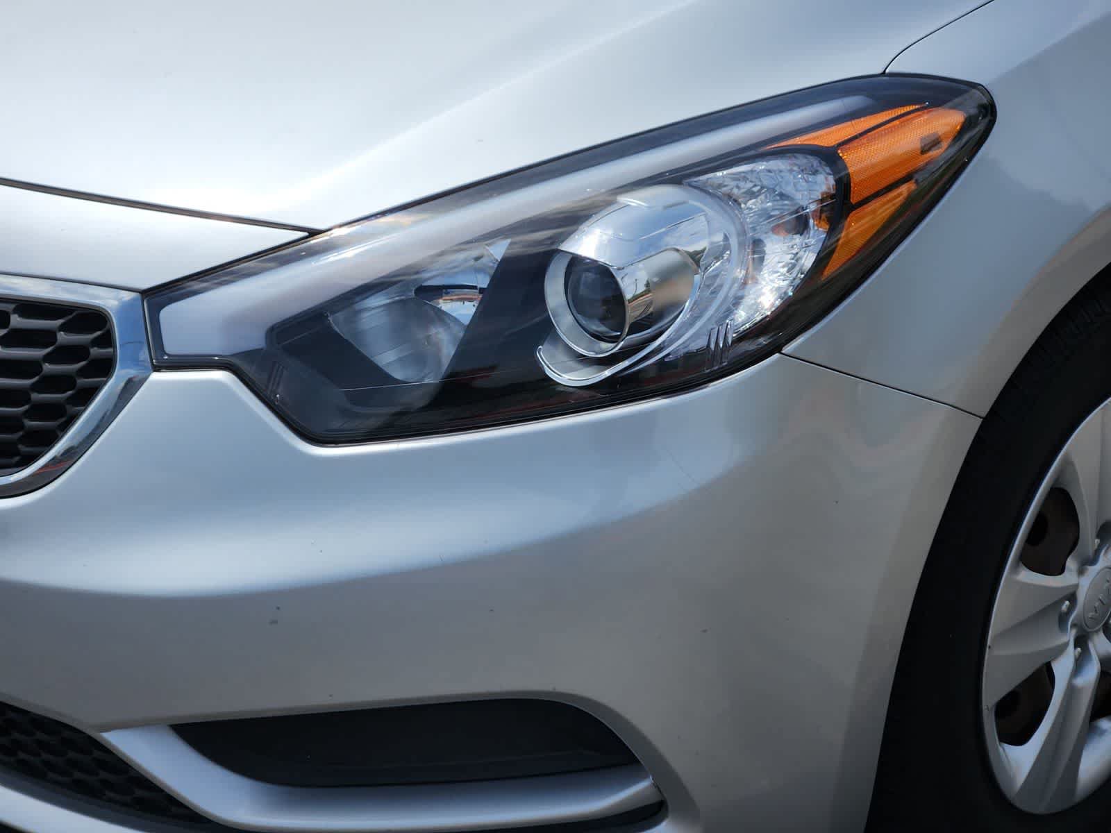 Used 2016 Kia Forte LX FWD image 7