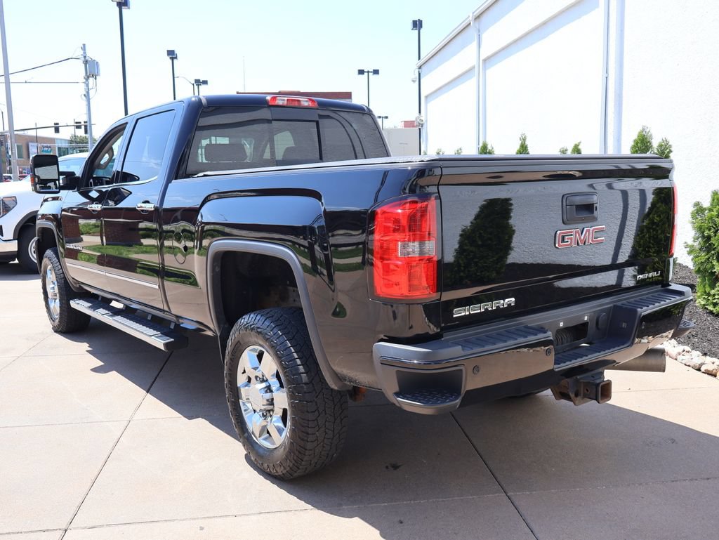 Used 2015 GMC Sierra 2500 Denali w/ Duramax Plus Package AWD/4WD image 4