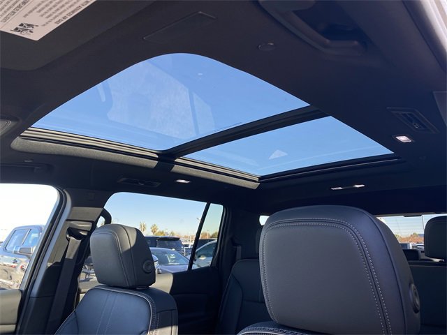 New 2026 Chevrolet Traverse High Country w/ LPO, Floor Liner Package image 10