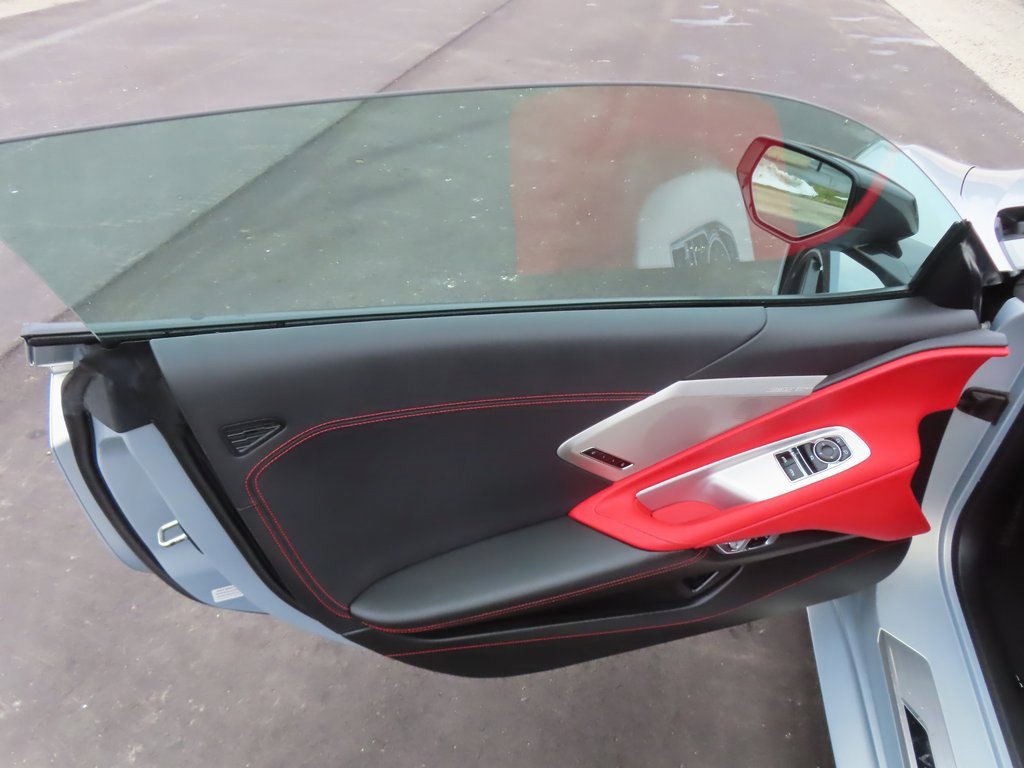 Used 2021 Chevrolet Corvette Stingray Preferred Cpe w/ Z51 Performance Package image 31